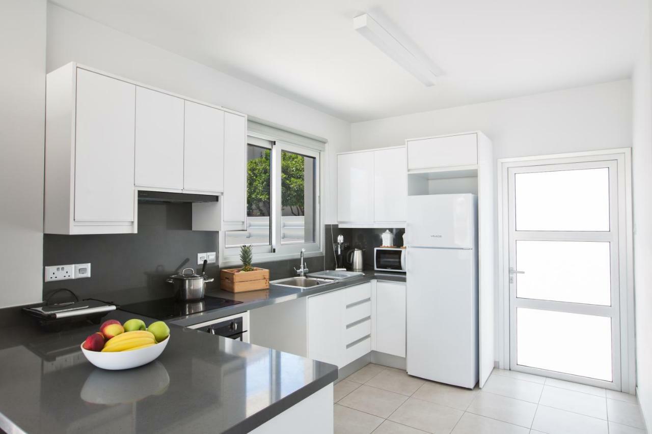 Kitsios Villas With Private Pool No2 Protaras Exterior foto